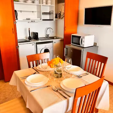 Apartmán Bilocale Vista Mare Con Giardino Privato E Piscina