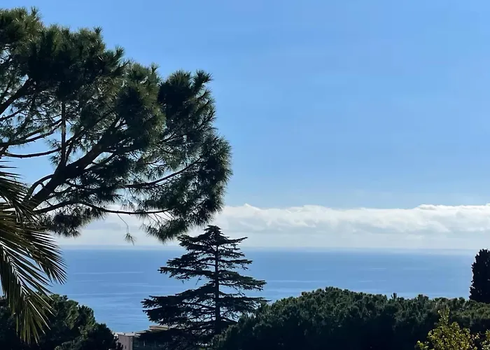 Bilocale Vista Mare Con Giardino Privato E Piscina Apartman